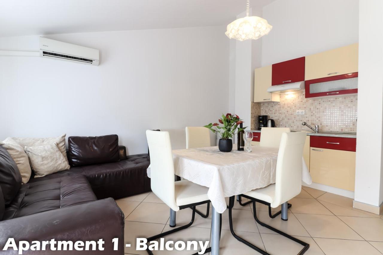 Apartments Juric Vrsar Eksteriør billede